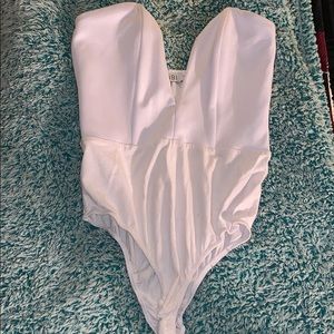 Tobi Strapless Bodysuit with Plunging Neckline